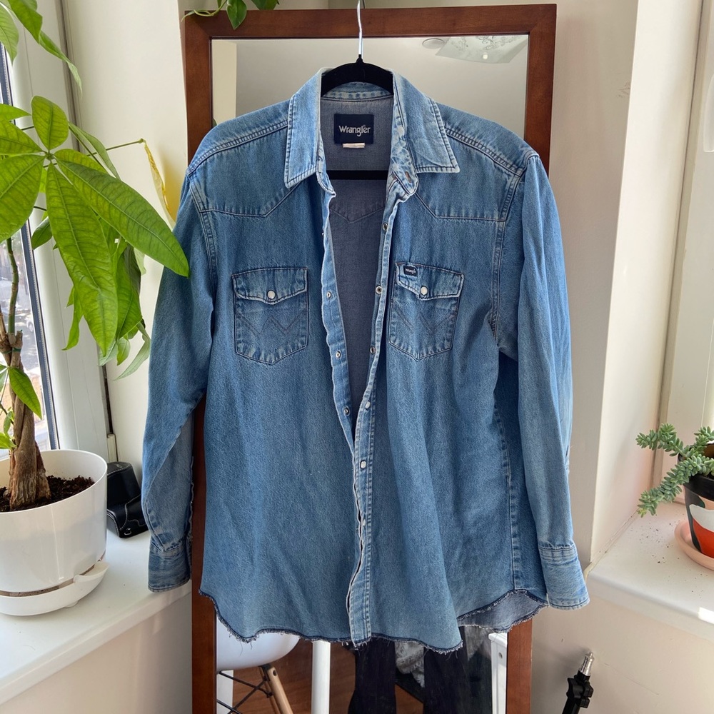 Vintage Wrangler Denim Button-Up Shirt